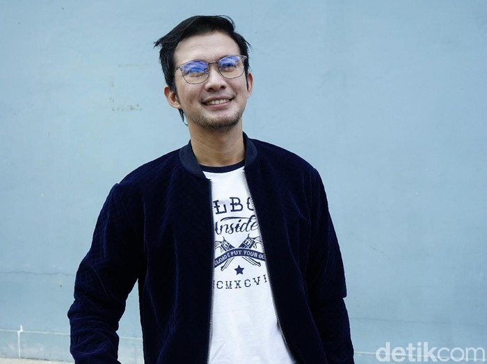 Mandala Shoji dan istri saat ditemui di studio Trans TV.