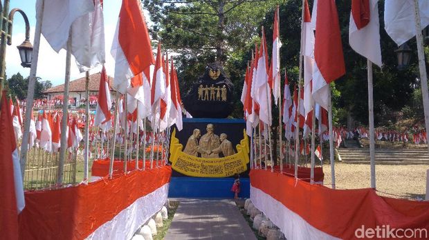 Sambut Kemerdekaan, Ribuan Bendera Merah-Putih Berkibar di Linggarjati