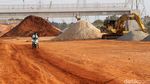 Menikmati Sore di Proyek Tol Cibitung-Cilincing