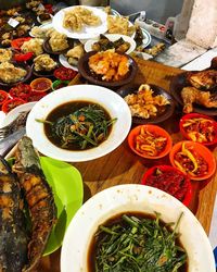 Pedas Mampus! Sambal Hejo hingga Sambal Membara Ada di 5 Resto Ini