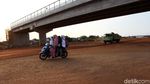 Menikmati Sore di Proyek Tol Cibitung-Cilincing