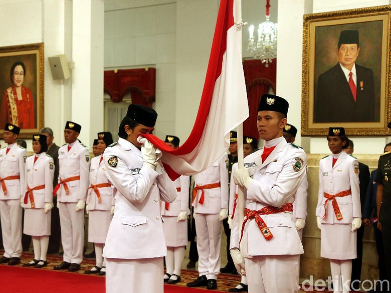 Usai Evaluasi, Kemenpora Putuskan Paskibraka Putri 2019 Tetap Pakai Rok Usai Evaluasi, Kemenpora Putuskan Paskibraka Putri 2019 Tetap Pakai Rok