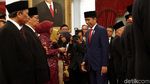 Jokowi Berikan Tanda Kehormatan Bintang Mahaputera