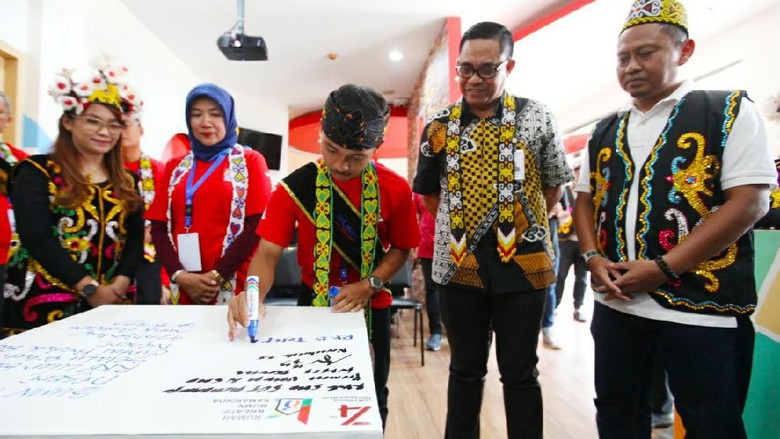 BNI Ajak Siswa Kunjungi RKB dan Wisata Budaya BNI Ajak Siswa Kunjungi RKB dan Wisata Budaya