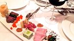 Makan Malam dengan Alunan Mozart di Restoran Berusia 1200 Tahun