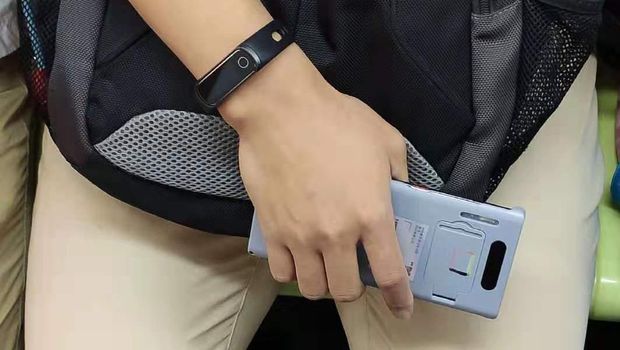 Apakah Ini Huawei Mate 30 Pro dalam 'Samaran'?