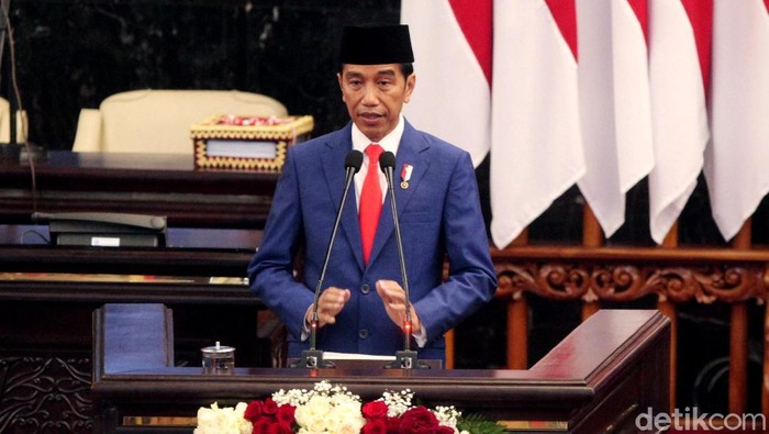 Presiden Joko Widodo (Jokowi) sudah meminta izin kepada DPR untuk memindahkan ibu kota ke luar Jawa. Lokasi yang dipilih adalah Kalimantan.