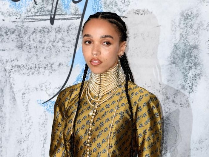 LONDON, ENGLAND - JUNE 25:  FKA Twigs attends The Summer Party 2019, Presented By Serpentine Galleries And Chanel, at The Serpentine Gallery on June 25, 2019 in London, England. (Photo by Gareth Cattermole/Getty Images)
