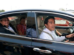 Tengku Zul Tarik Garis Lurus Beijing-Ibu Kota Baru, Kaesang Colek Jokowi