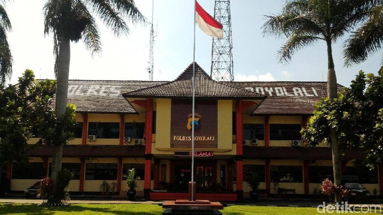 Polisi Selidiki Motif di Balik Teror Lempar Kotoran Sapi di Boyolali Polisi Selidiki Motif di Balik Teror Lempar Kotoran Sapi di Boyolali