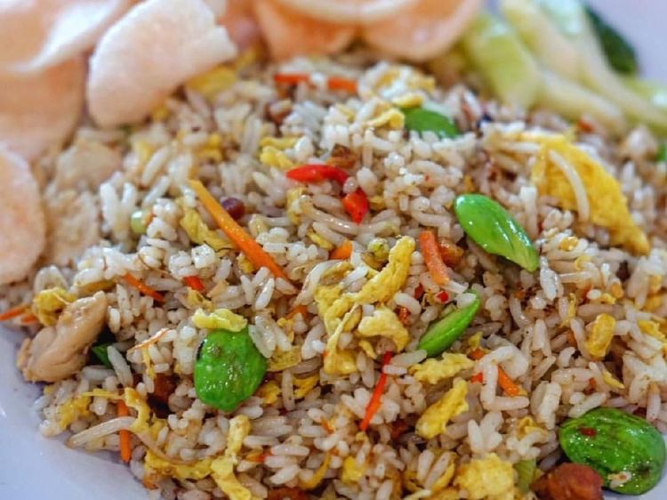 Pagi Makin Nikmat Dengan Sarapan Nasi Goreng Ikan Asin