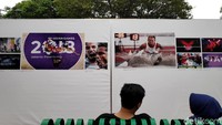 Menampilkan 105 foto di Pameran dan 125 foto di buku fotografi REKAM JAKARTA 2018.