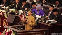 Jokowi mengatakan, ibu kota negara bisa menjadi representasi kemajuan bangsa. Pemindahan ibu kota juga sebagai bentuk meratakan ekonomi.
