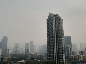 Studi: Polusi Udara Sama Buruk dengan Merokok 20 Batang Sehari