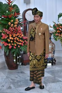 Baju Sasak Jokowi Dibalas Sindiran Fahri Halaman 2