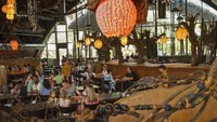 Satuli Canteen punya makanan yang enak, dengan konsep restoran menyatu dengan alam. Letak restoran ini ada di Disneys Animal Kingdom Theme Park. Foto: Popsugar