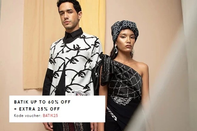 Tentu tak hanya brand-brand di mal saja yang memberi diskon Kemerdekaan. Situs belanja Zalora pun memotong harga hingga 60% dan ekstra 25% untuk busana batik. Gunankan kode BATIK25. Foto: Twitter