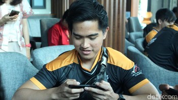 Kaesang tercatat sebagai player ke-10 dari tim eSports Aerowolf Genflix.