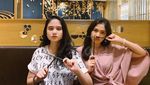 Pesona Manis Tissa Biani Kala Ngemil Es Krim dan Pisang