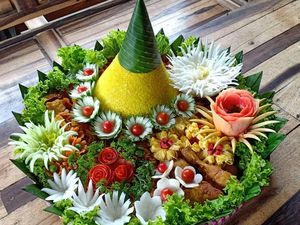 Cara Membuat Nasi Tumpeng 17 Agustus Plus Lauk-pauknya