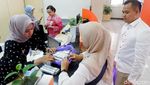 Sosok Pasutri dari Wonosobo yang Naik Haji dengan Tabungan Koin