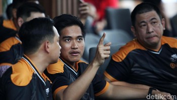 Setelah dikenal sebagai seorang pengusaha muda yang telah memiliki beberapa perusahaan, kali ini Kaesang menambah pengalaman dalam CV-nya dengan menjadi pro player eSports divisi Mobile Legends.