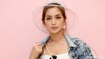 Tahan Godaan, Jessica Iskandar Sabar-sabar Hadapi Netizen