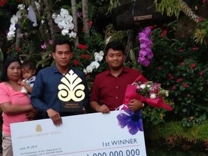Berkat Percantik Taman Rumah, Agen Koran di Bali Dapat Hadiah Rp 1 Miliar