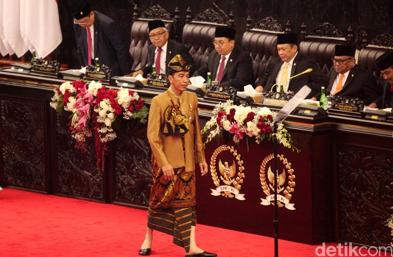 Istana Jawab Fahri Hamzah yang Kaitkan Baju Jokowi dan Kekalahan di NTB Istana Jawab Fahri Hamzah yang Kaitkan Baju Jokowi dan Kekalahan di NTB