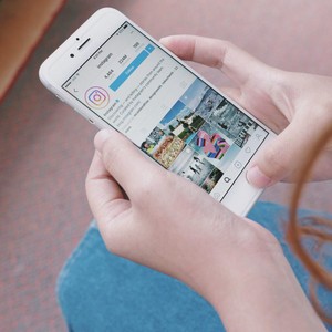 Keluarga Ini Tuntut Instagram, Tuding Jadi Penyebab Anak Idap Gangguan Jiwa Keluarga Ini Tuntut Instagram, Tuding Jadi Penyebab Anak Idap Gangguan Jiwa