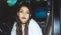Dalam foto tersebut, Kim terlihat seperti Sarah Azhari. Dok. Instagram/kimkardashian
