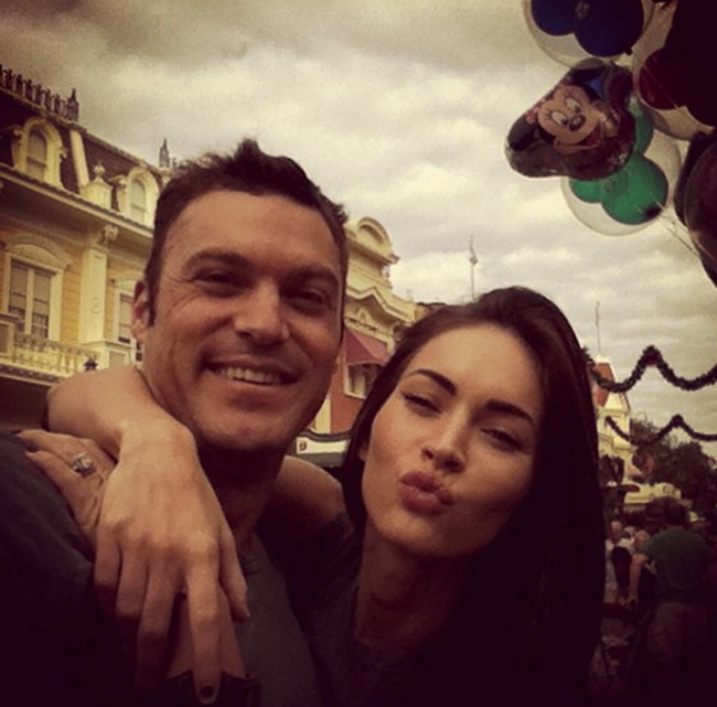 Megan dikencani bintang serial Beverly Hills, 90210 saat usianya masih 18 tahun. Keduanya terpaut usia yang cukup jauh. Brian 13 tahun lebih tua dibanding Megan.  Foto: Dok. Instagram