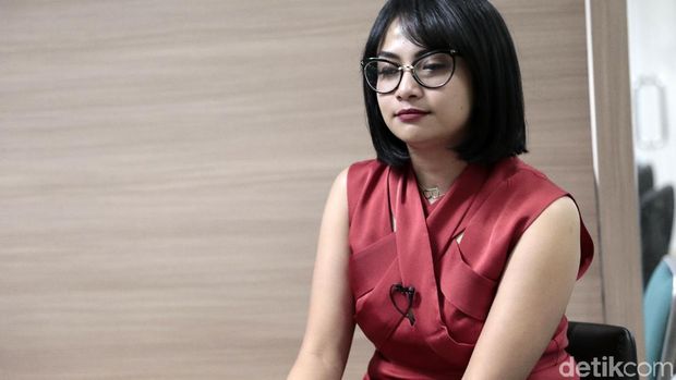 Kerja Lagi, Vanessa Angel Belum Berani Pergi Sendiri