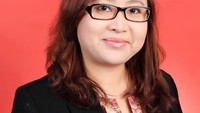 Yenita sehari-hari adalah dosen Fakultas Ekonomi, Untar, Jakarta. Perempuan kelahiran Sumatera Barat 17 Juli 1980 itu akhirnya meraih gelar doktor kedua di bidang hukum dari Universitas Pelita Harapan pada Juli 2019.