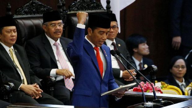 Jokowi: Kita Ingin Bangun Industri Mobil Listrik