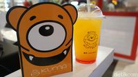 Kuma: Merasakan Sensasi Gurih Cheese Toast Rainbow yang Mulur Kekinian