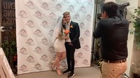 Gadis berusia 15 tahun itu membuat video pernikahannya dengan sahabat dan juga kekasihnya yang berusia 16 tahun. Dok. Instagram/daniellecohn
