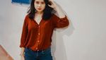 Pesona Manis Tissa Biani Kala Ngemil Es Krim dan Pisang