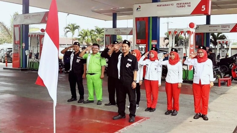 Pertamina Gelar Upacara HUT RI, Bersama Veteran Berbagi Semangat Perjuangan Pertamina Gelar Upacara HUT RI, Bersama Veteran Berbagi Semangat Perjuangan