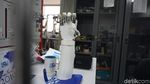 Foto: Penampakan Tangan Bionik Asli Tangerang yang Beneran Mirip Iron Man