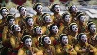 Di hari Kemerdekaan Negara Republik Indonesia yang ke-74, thengul Bojonegoro tampil dalam upacara kenegaraan di Istana Negara. Sebanyak 250 penari yang terdiri dari pelajar SLTP, SLTA dan Mahasiswa ini menyapa dengan hangat Presiden RI, dan seluruh tamu undangan yang hadir.