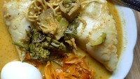 Paduan gulai paku dan cubadak disiram ke atas katuek utuh ditambah balado ubi. Ah, sedap mantap! Foto : Instagram @pkulover