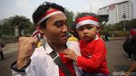 Antusias Warga Menonton Upacara 17 Agustus di Monas