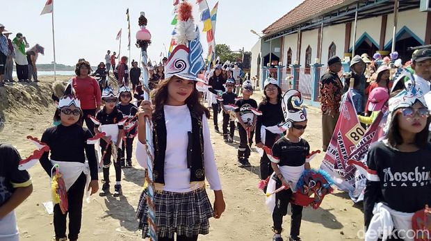 Momen Agustusan, Warga di Demak Promosikan Potensi Desa 