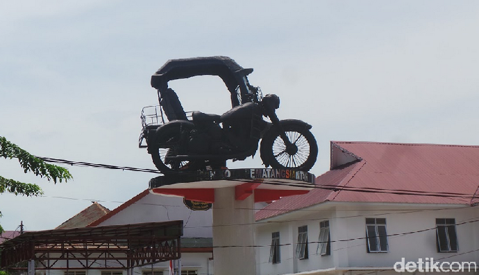 BSA, Motor Zaman Penjajahan yang Kini Jadi Becak di Siantar BSA, Motor Zaman Penjajahan yang Kini Jadi Becak di Siantar