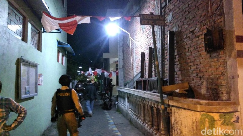 Pria Penyerang Polsek Wonokromo Berubah Setelah Ikut Pengajian Pria Penyerang Polsek Wonokromo Berubah Setelah Ikut Pengajian