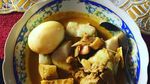 Lamaknyo! Sarapan Katupe Gulai Cubadak di Minggu Pagi