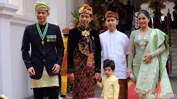 Momen AHY menggikuti upacara peringatan HUT ke-74 RI di Istana Negara