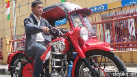 Nah banyak orang silap (keliru) menyatakan ikon itu adalah BSA. Tidak, BSA adalah heritage atau cagar budaya. Kalau becak BSA selain heritage atau cagar budaya juga ikon. Karena Becak BSA hanya ada di Siantar. Kalau BSA di Bandung pun banyak, di Riau pun ada, di Medan pun ada, tandasnya. Foto: Budi Warsito 