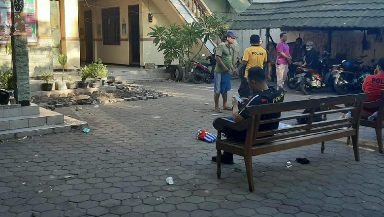 Tas Berlogo Bintang Kejora Ditemukan di Asrama Mahasiswa Papua Tas Berlogo Bintang Kejora Ditemukan di Asrama Mahasiswa Papua